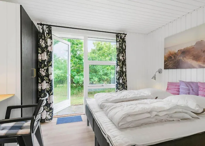 Bl1487-saltum-brune-banke-7 Saltum